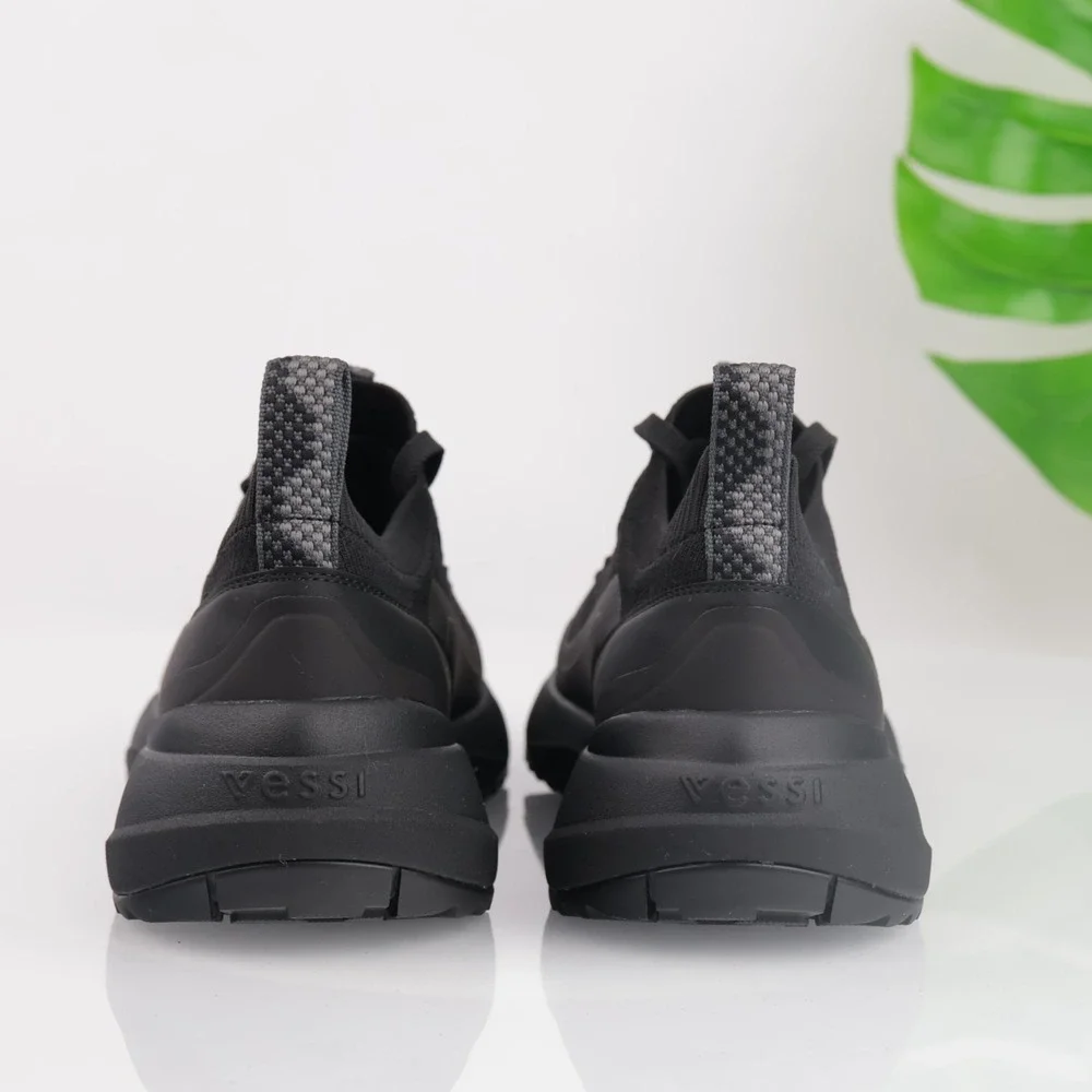 Vessi Mens Stormburst Low Sneaker Boot Size 9 Waterproof Black Knit Lace Up Shoe